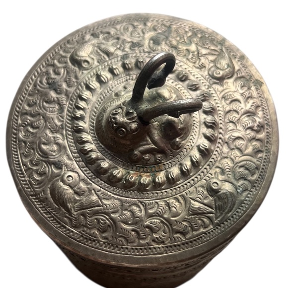 Antique Burmese Thabeik Repousse Silverplated Betel Box Tea Caddy - Picture 3 of 12